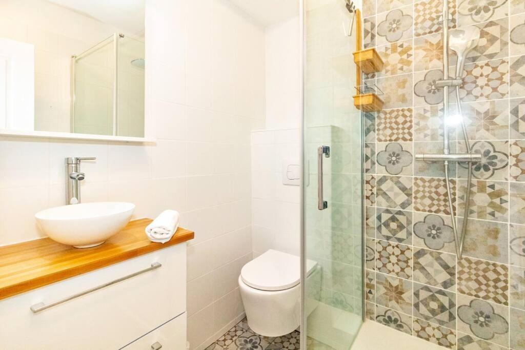 Oceanides - Studio Renove Avec Magnifique Vue Mer - Saint-Gilles-Les-Bains מראה חיצוני תמונה